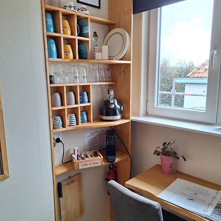 22Up Bed & Koffie Bed and Breakfast Den Burg Exteriör bild